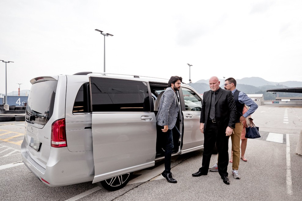 Čedni Burak: “Naj pridem še enkrat?” (foto: Žiga Intihar, Goran Antley, Gregor Katič)