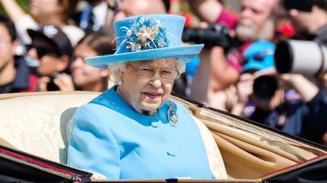 Kraljica Elizabeta II. bo v 93. letu nehala voziti po javnih cestah