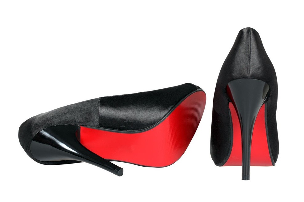 Louboutinu zmaga v sodnem sporu za rdeče podplate (foto: profimedia)