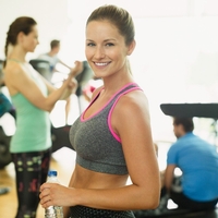 Izometrične vaje, ki bi jih morali delati vsi in zakaj so tako pomembne