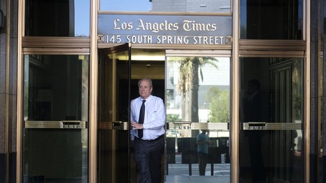 Milijarder kupil Los Angeles Times v želji po ponovnem razcvetu neodvisnega novinarstva!