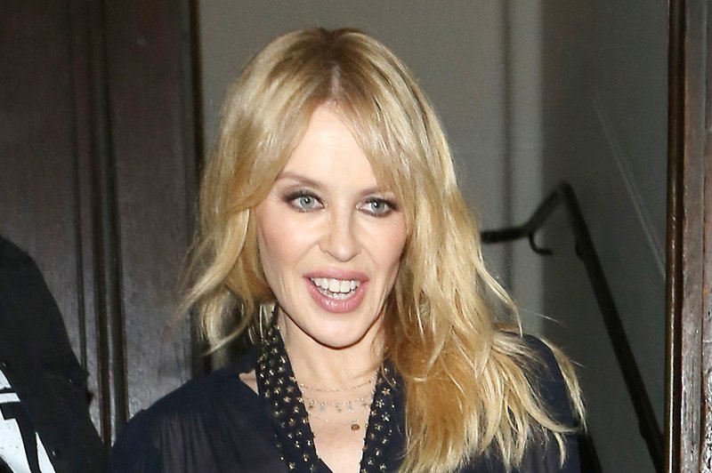 Kylie Minogue osupnila povsem brez ličil (foto: Profimedia)