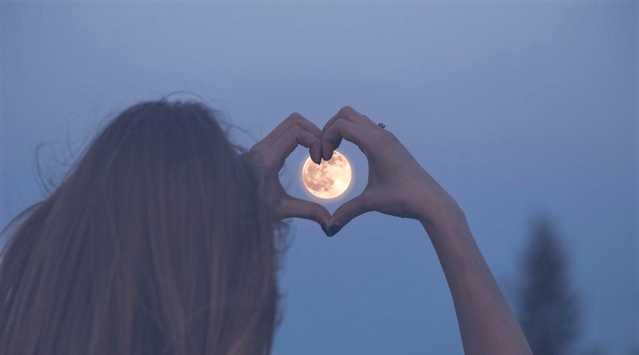 Prihaja polna luna! Preverite, kako bo vplivala na vaše horoskopsko znamenje (foto: Profimedia)
