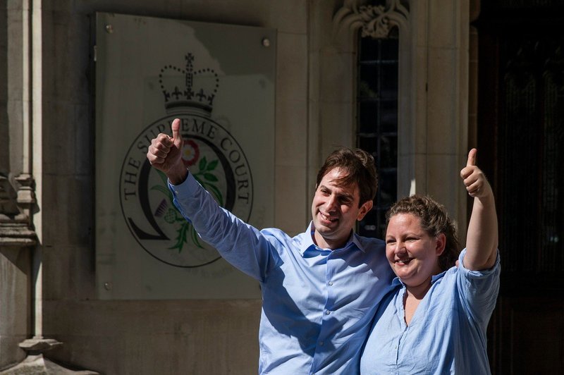 Britanski heteroseksualni par dobil sodno bitko za sklenitev civilnega partnerstva (foto: profimedia)
