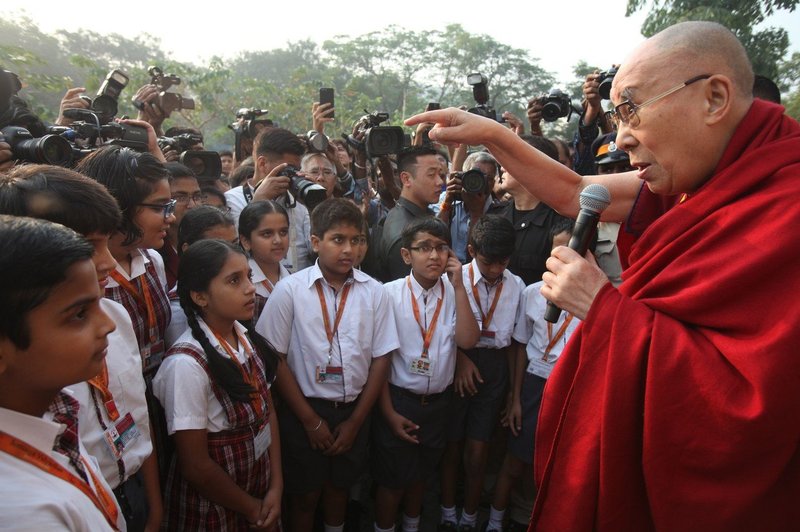 V državnih šolah v New Delhiju s poukom o sreči po nauku dalajlame (foto: profimedia)