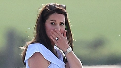 Kate Middleton tri mesece po porodu znova noseča?