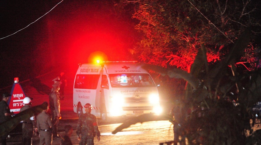 Tretja faza reševanja tajskih dečkov iz poplavljene jame: Misija uspela, vsi rešeni! (foto: profimedia)