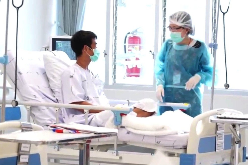 Kako so najstniki s trenerjem preživeli prvih devet dni v jami? (foto: profimedia)