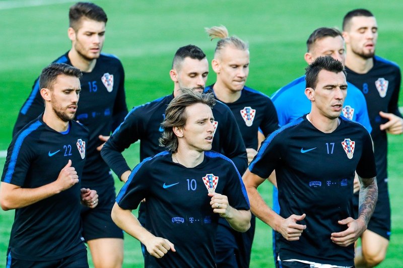 Hrvaške nogometaše bodo doma pričakale horde navijačev in državna odlikovanja (foto: profimedia)