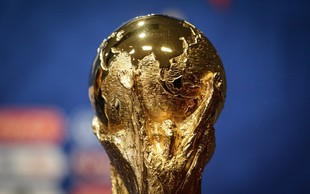 Blagajna svetovne nogometne zveze se hitro polni z globami