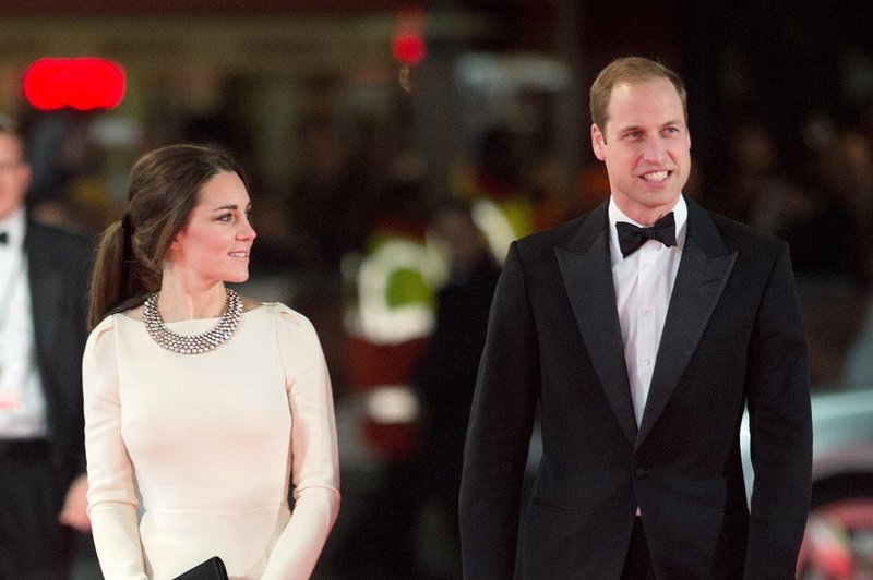 Zakaj morata Kate Middleton in princ William na potovanja vedno vzeti črna oblačila? (foto: Profimedia)