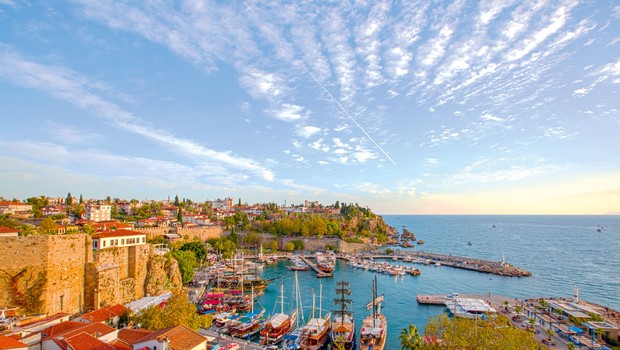 Antalya –  mesto sonca, morja  in zgodovine (foto: shutterstock)