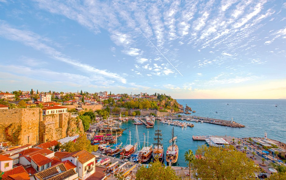 Antalya –  mesto sonca, morja  in zgodovine (foto: shutterstock)