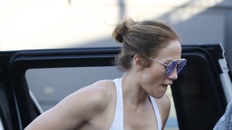 Jennifer Lopez ima zares neverjetne trebušne mišice