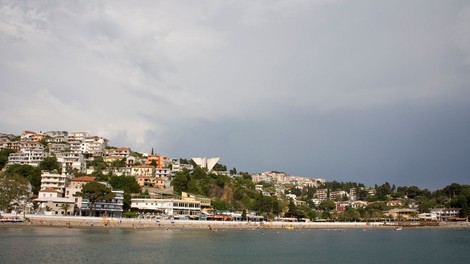 V nesreči na morju v Črni gori umrla dva Slovenca