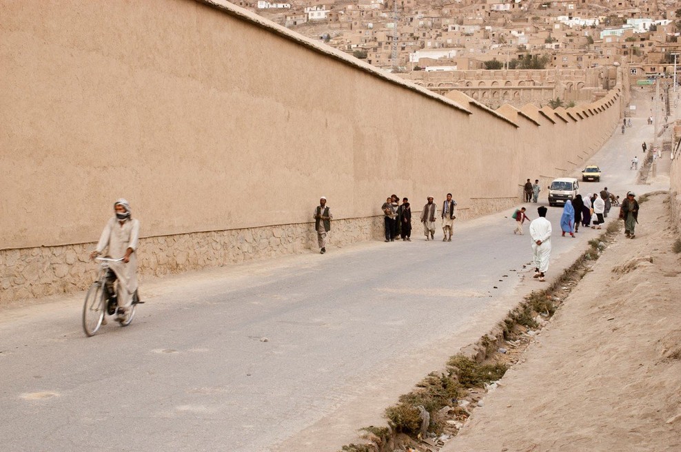 Kriminalne tolpe, ki divjajo po Kabulu, ugrabile in ubile tri tujce (foto: profimedia)