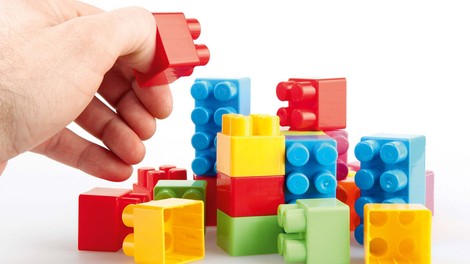 Lego kocke: Zaposliti je treba roke in um