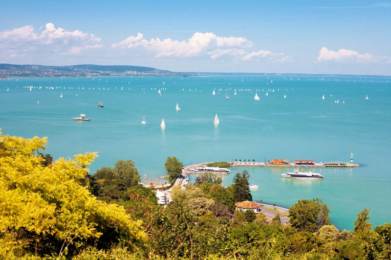 6 luksuznih letovišč ob jezerih (foto: Shutterstock)