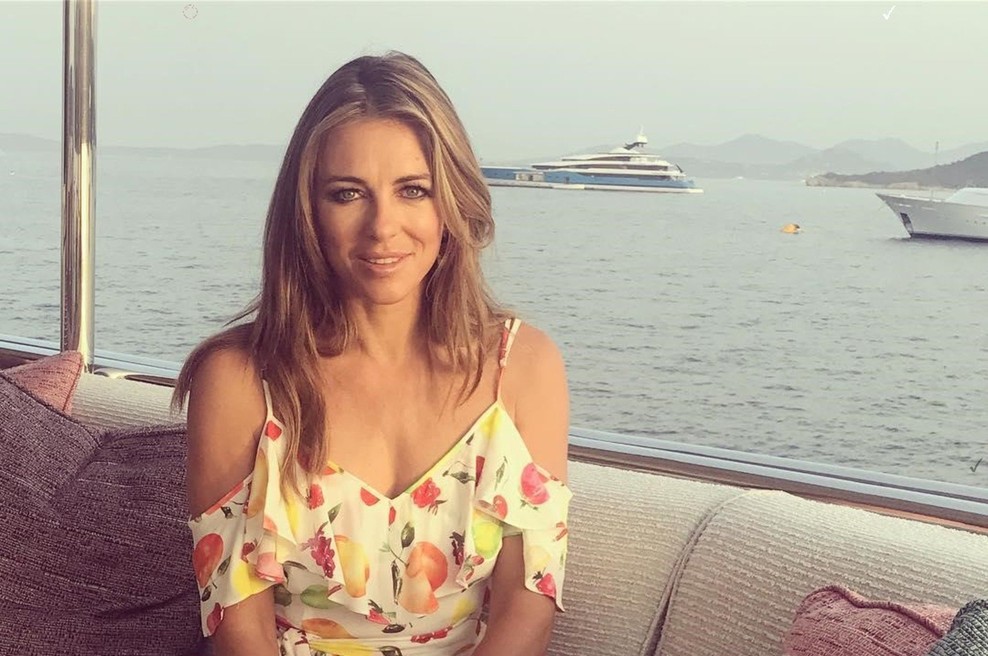 Ta posnetek Elizabeth Hurley si boste verjetno večkrat pogledali (foto: Profimedia)