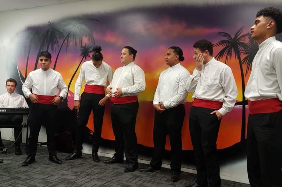 Video: Klapa Samoana na hrvaški turneji navdušuje z dalmatinskimi pesmi! (foto: Facebook Klapa Samoana)
