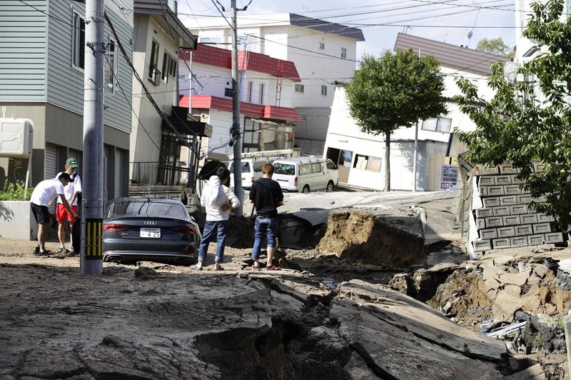 Zaradi hudega potresa na Hokkaidu odpovedali tekmo Japonska - Čile (foto: profimedia)