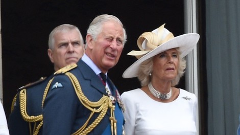 Princ Charles zanikal, da bi imel slab odnos z Williamom in Harryjem