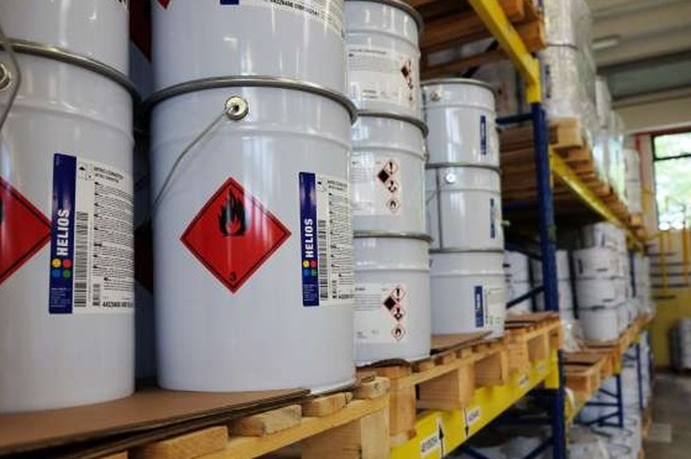 Neznani storilec vlomil v kovinski kontejner in odnesel za 10.000 evrov materiala (foto: sta)