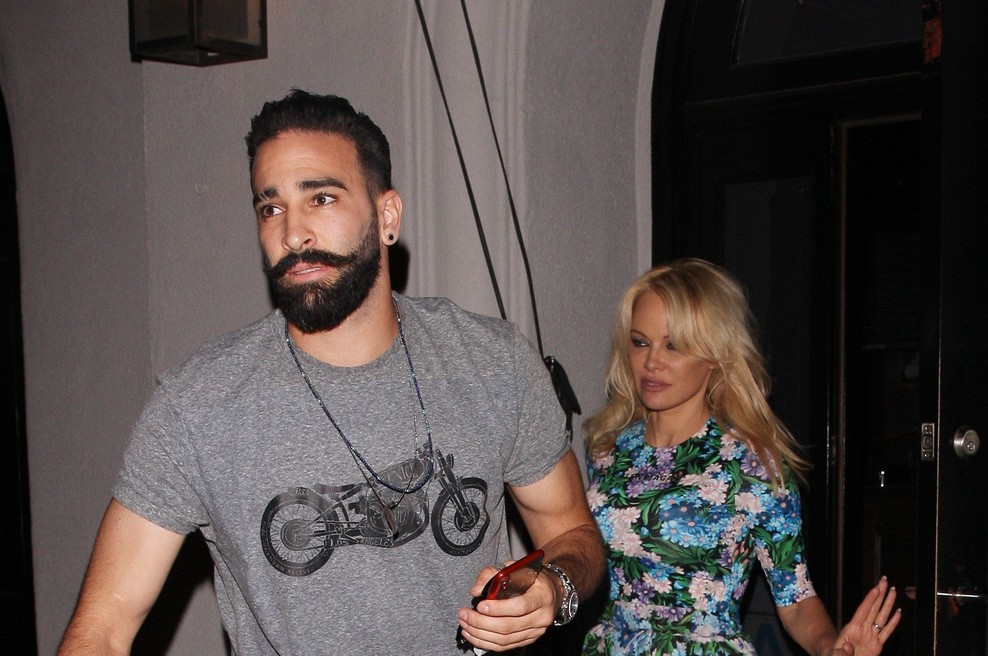Pamela Anderson je zapustila mladega francoskega nogometaša, ko jo je zaprosil za roko (foto: Profimedia)