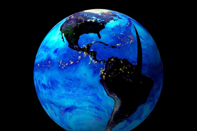 Nasin satelit z izboljšanim laserjem bo tri leta do nekaj milimetrov natančno meril Zemljin ledeni pokrov (foto: profimedia)