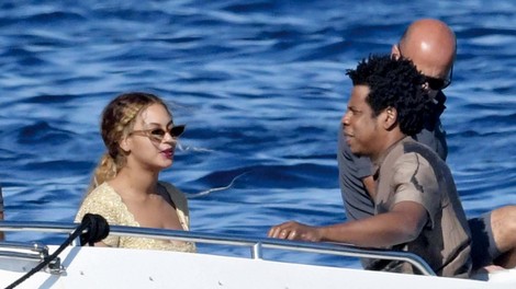 Beyonce in Jay-Z sta počitnikovala na Sardiniji