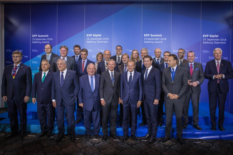 FOTO: Opala! Janša v družbi evropskih premierjev in predsednikov! Kje pa je Šarec?! (foto: EPP Flickr)