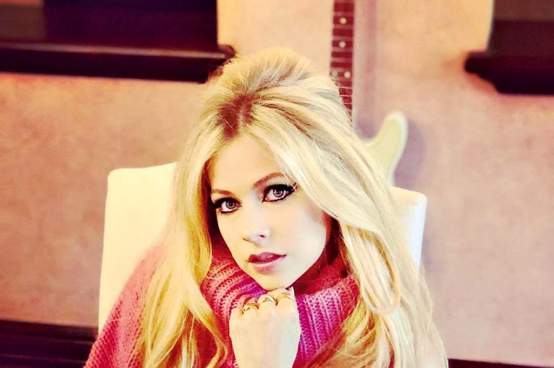Avril Lavigne se vrača po petih letih (foto: Profimedia)