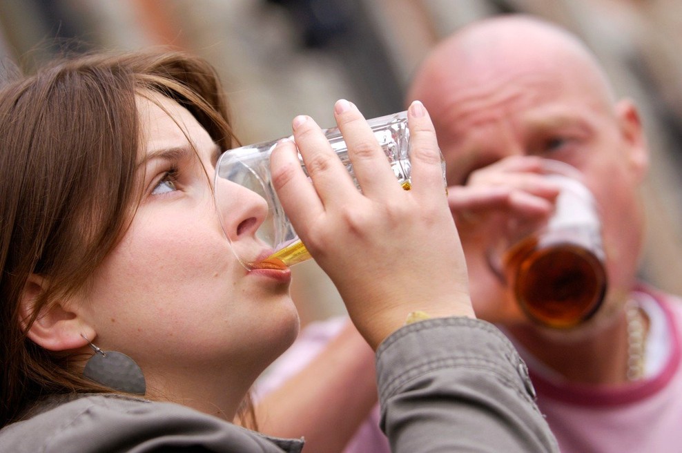 Alkohol pokoplje največ ljudi, po podatkih svetovne organizacije WHO jih letno umre kar tri milijone (foto: profimedia)