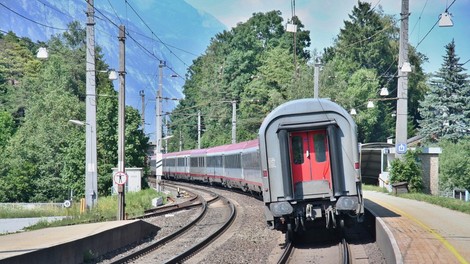 Slovenci krepko zaostajamo za članicami EU, ko gre za prevožene kilometre z vlakom