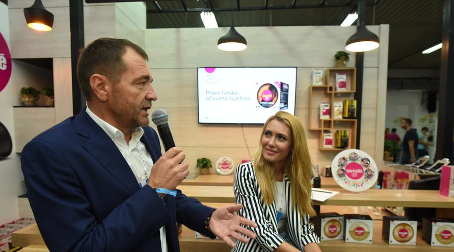 Barcaffè je v Rovinju na Weekend Media Festivalu predstavil prvo turško kavo v kapsuli (foto: Barcaffe Press)