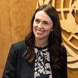 Novozelandska premierka Jacinda Ardern na skupščini ZN s trimesečno dojenčico