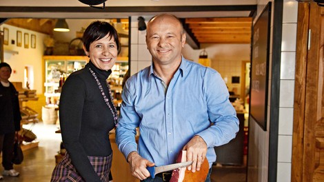 Janko in Helena Kodila: Ocvirke postavili na kulinarični zemljevid