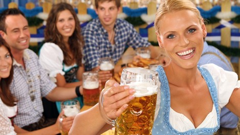 Pivoljubci so na Oktoberfestu spili kar 7,5 milijona vrčkov piva
