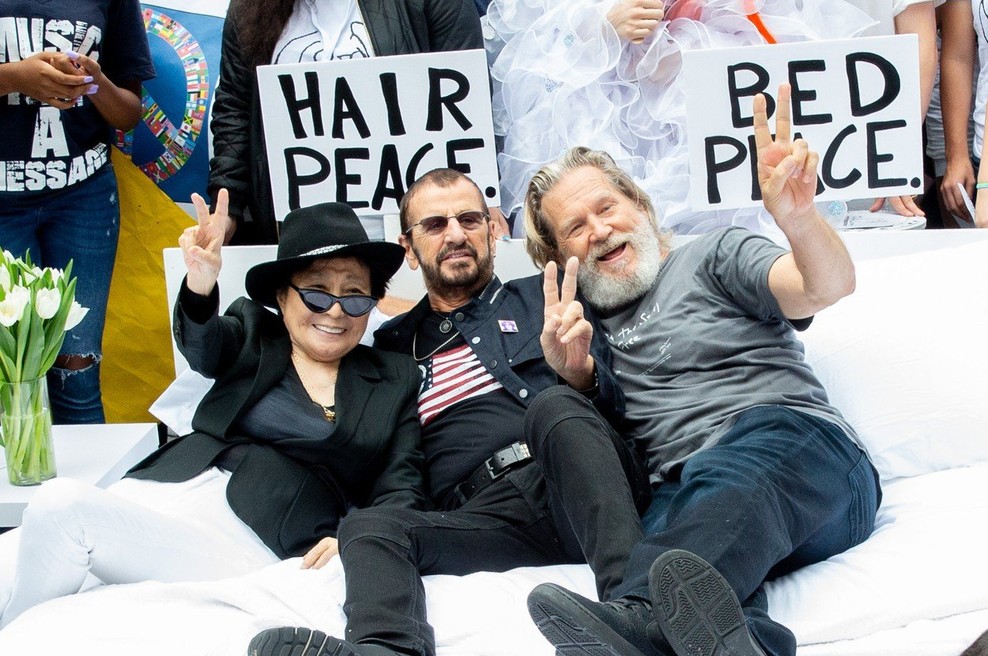 Yoko Ono ob Lennonovi obletnici rojstva predstavila svojo različico Imagine (foto: profimedia)