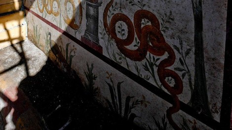 V Pompejih še veliko skrivnosti: zadnja najdba je svetišče s čudovito poslikavo