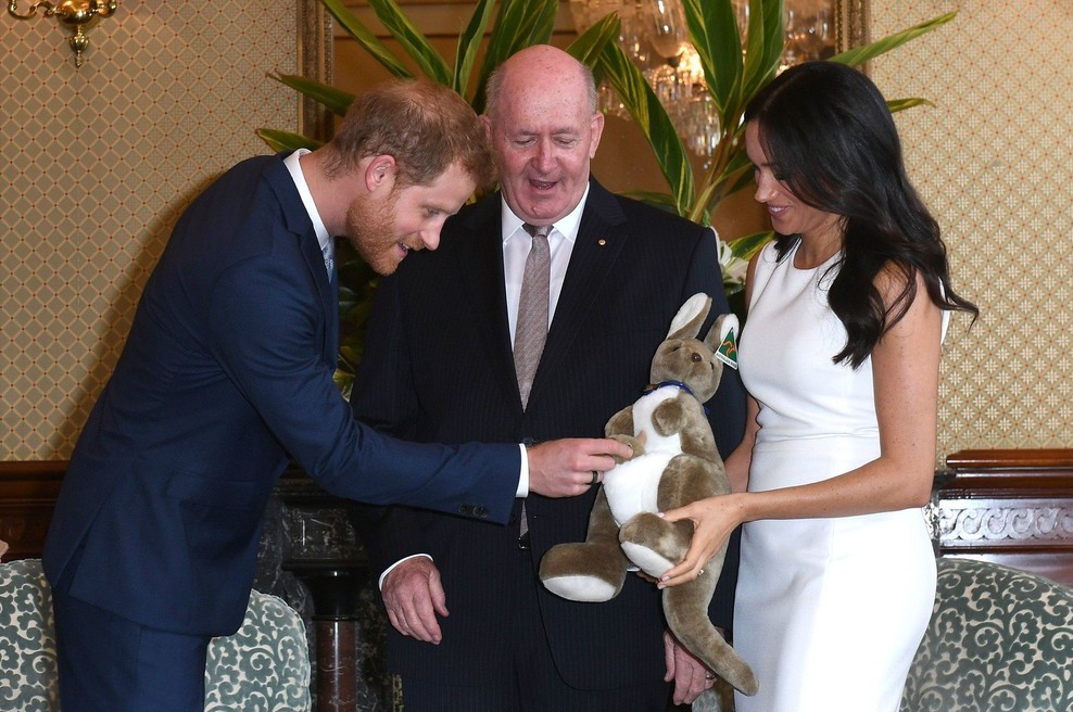 Meghan Markle je v Avstraliji že pokazala nosečniški trebušček in prvič spregovorila o nosečnosti (foto: Profimedia)