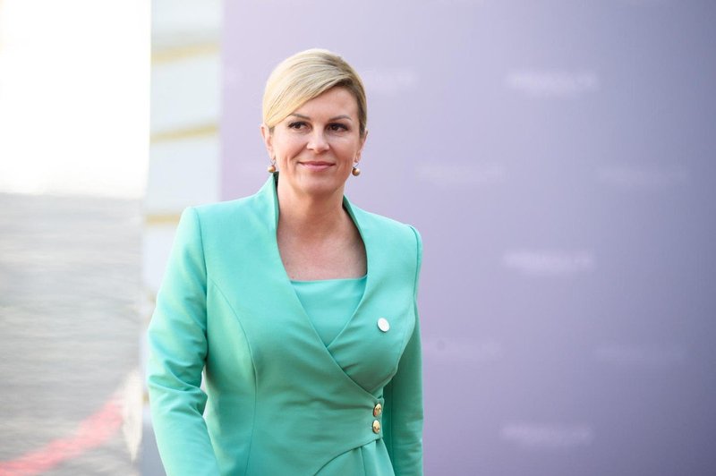 Hrvaška predsednica z novo pričesko (foto: Profimedia)