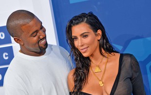 Radodarni Kanye West je soprogi Kim Kardashian podaril za skoraj štiri milijone dolarjev dragocenih stvari