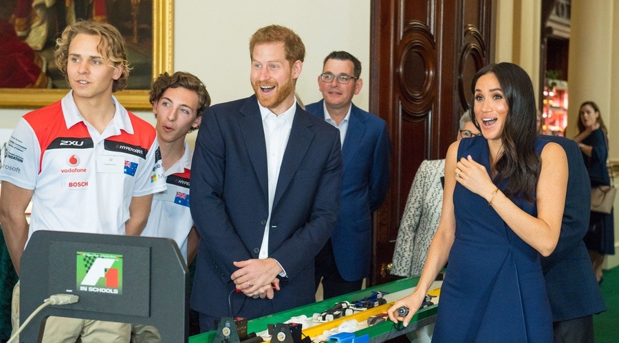 Meghan Markle naprej močno prestrašena, nato pa se je začela na ves glas smejati (foto: Profimedia)