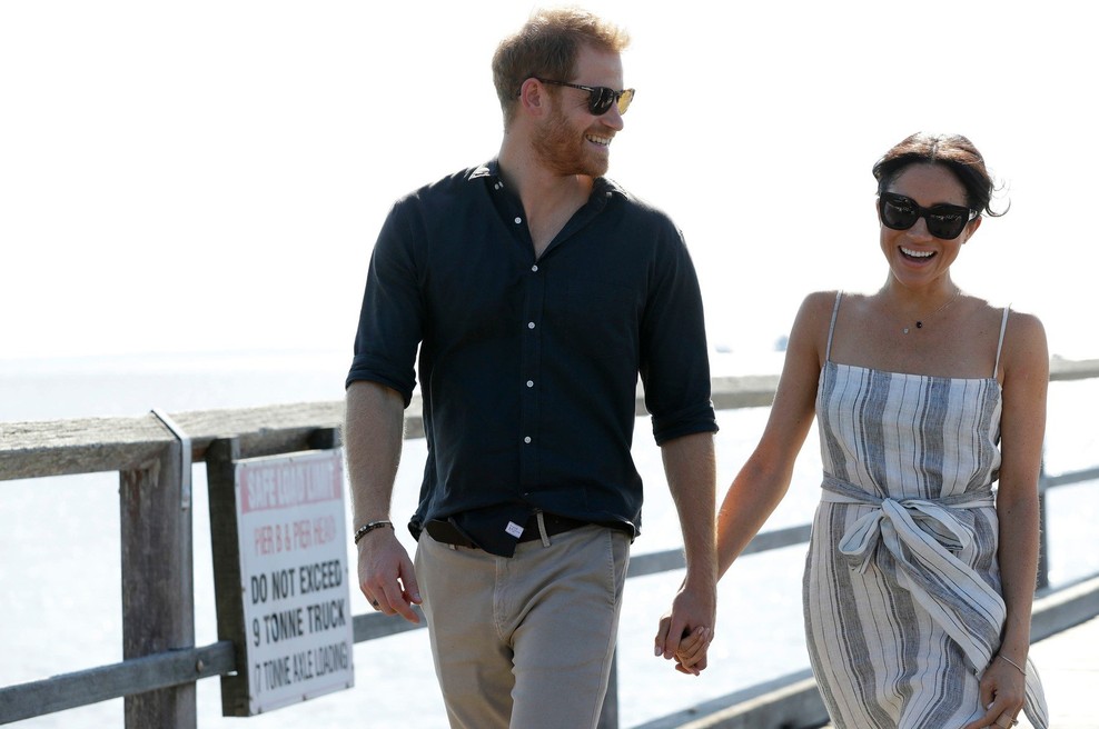 Strokovnjakinja za govor telesa razkrila, zakaj se princ Harry in Meghan Markle ves čas držita za roke (foto: Profimedia)