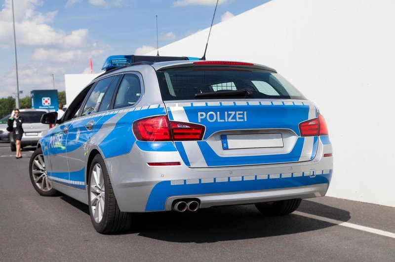 Nemčija: Policiste presenetil poni v prtljažniku manjšega kombija! (foto: profimedia)