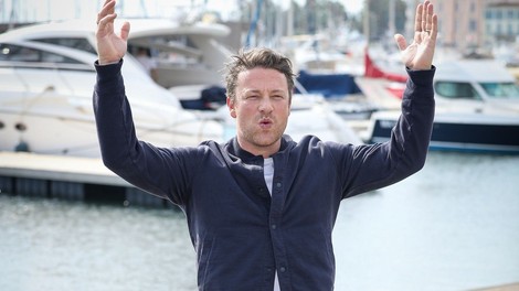 Goli kuhar Jamie Oliver izpraznil bančni račun