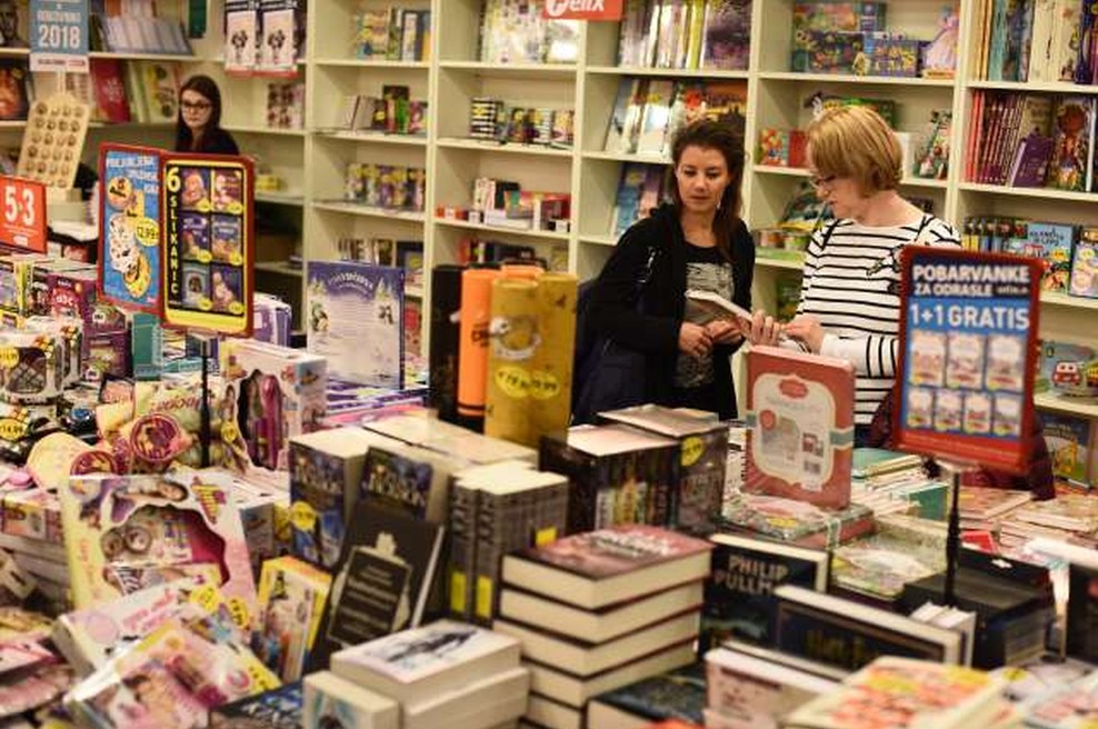 Mladinska knjiga in Cankarjeva založba na 34. slovenskem knjižnem sejmu (foto: STA, Tamino Petelinšek)