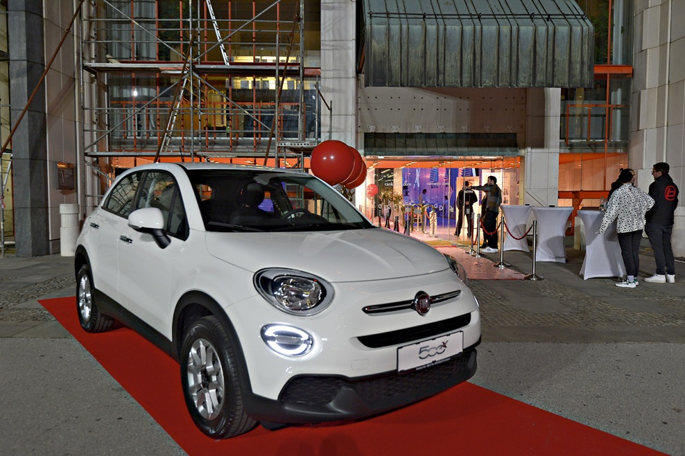 Lepotec, ki je očaral udeležence zabave revije Story: Spoznajte Fiat 500 X!