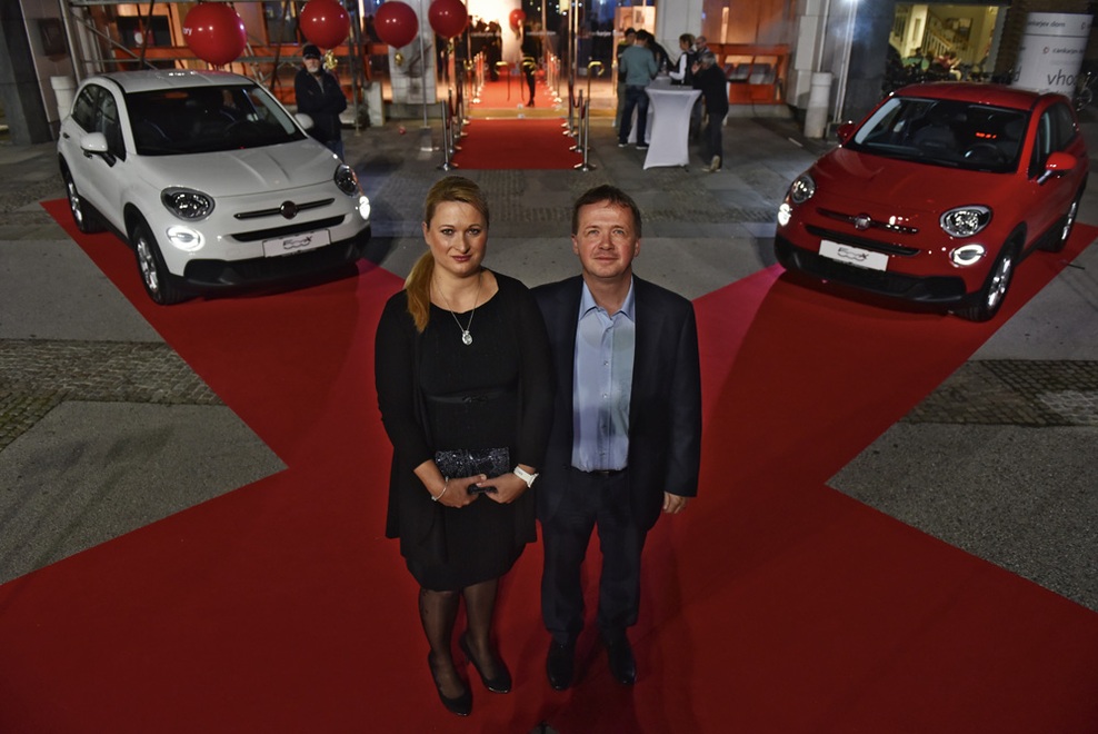 Lepotec, ki je očaral udeležence zabave revije Story: Spoznajte Fiat 500 X!